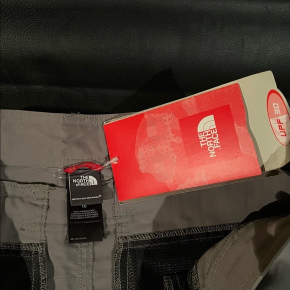 The North Face paramount 2.0 convertible pant/short women’s sz 16 NWT - Picture 6 of 9